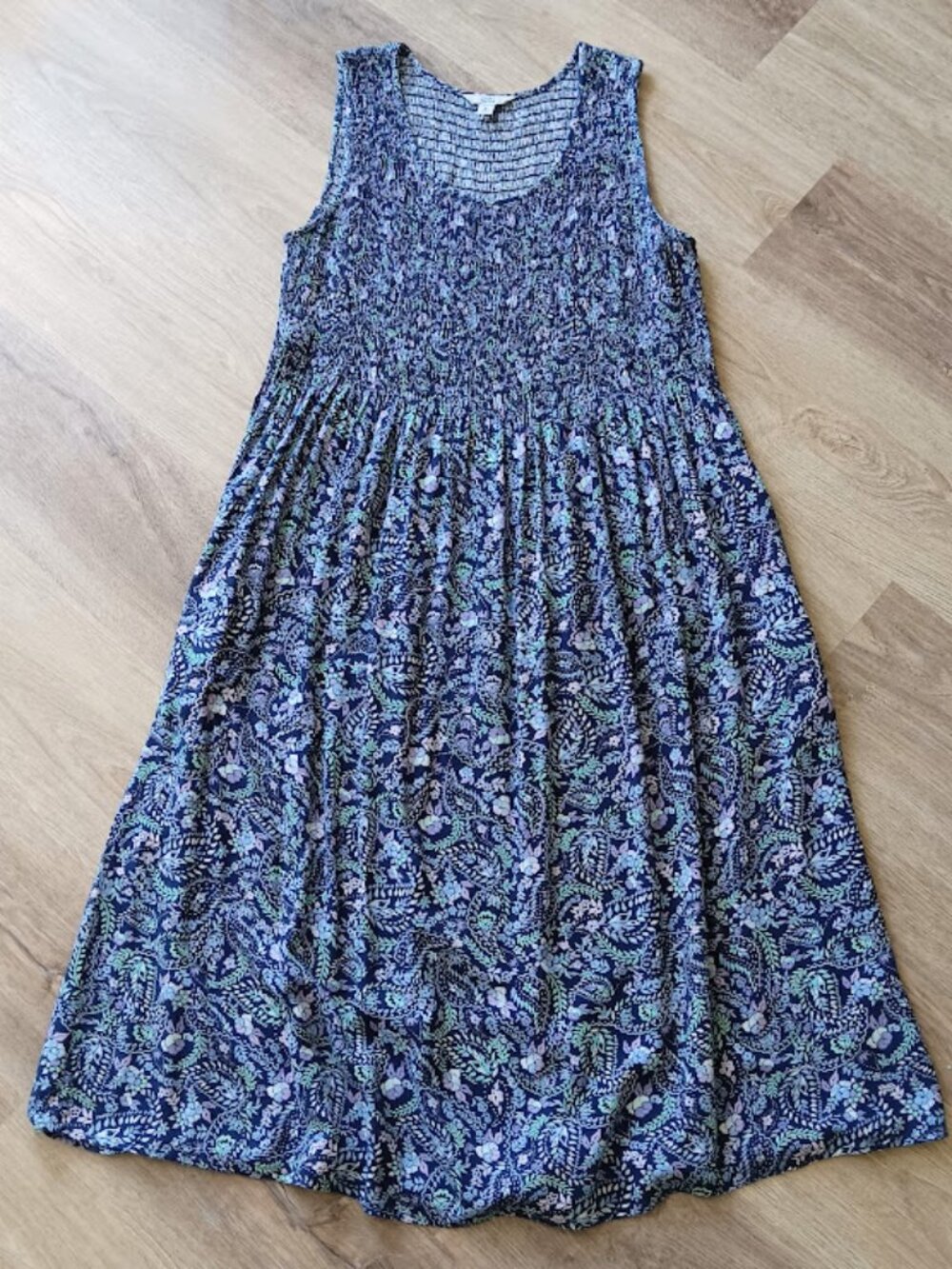 Croft & Barrow XL Blue Floral Smocked Midi Dress